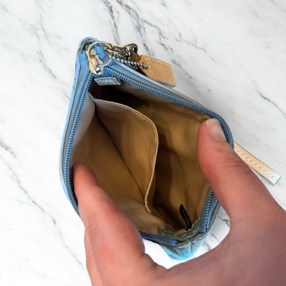 COACH Leah Embossed Patent Leather Marine Blue Wristlet EUC - Picture 6 of 7